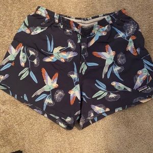 Patagonia baggies size medium 5” inseam